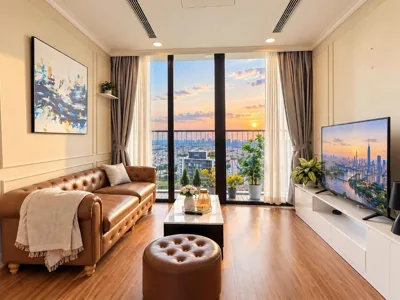 Apartamento de tres dormitorios con vistas — Eco Green Apartment Residence District 7