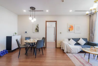 Apartamento deluxe de dos dormitorios con vistas al jardín — Eco Green Apartment Residence District 7